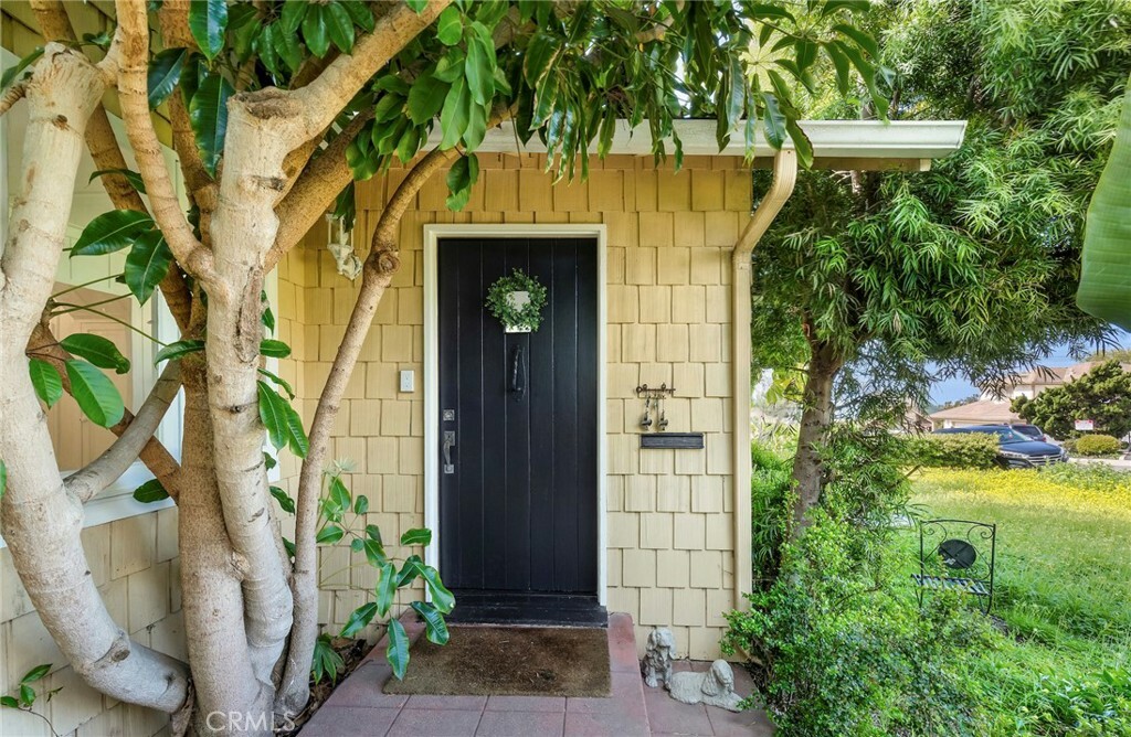 Property Photo: 337 Hawthorne Road CA 92651