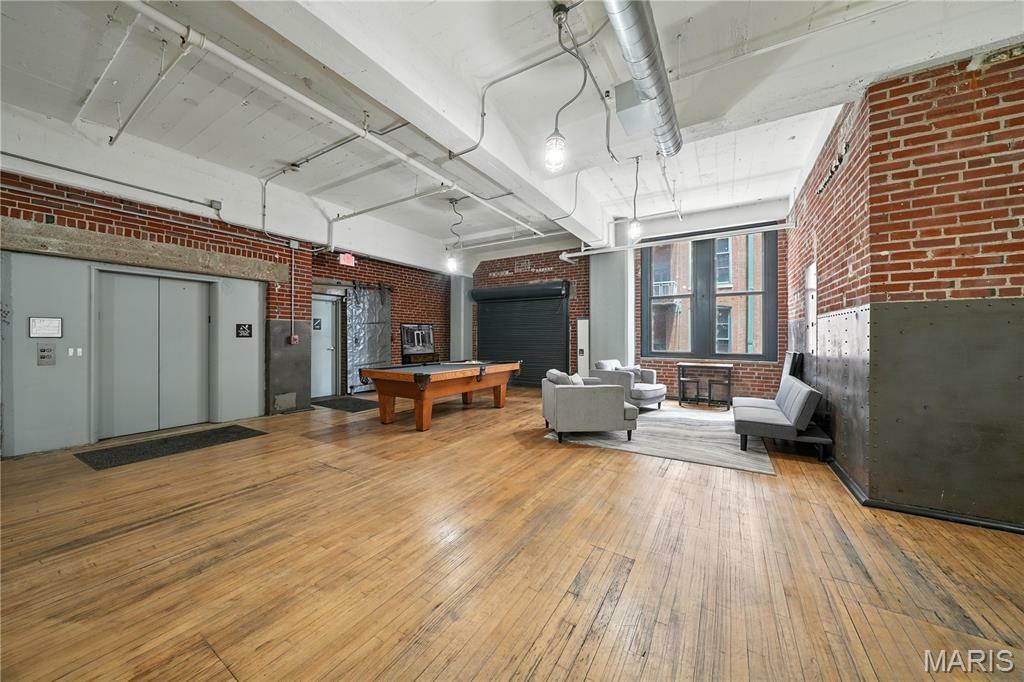 Property Photo: 1010 Saint Charles Street 402 MO 63101