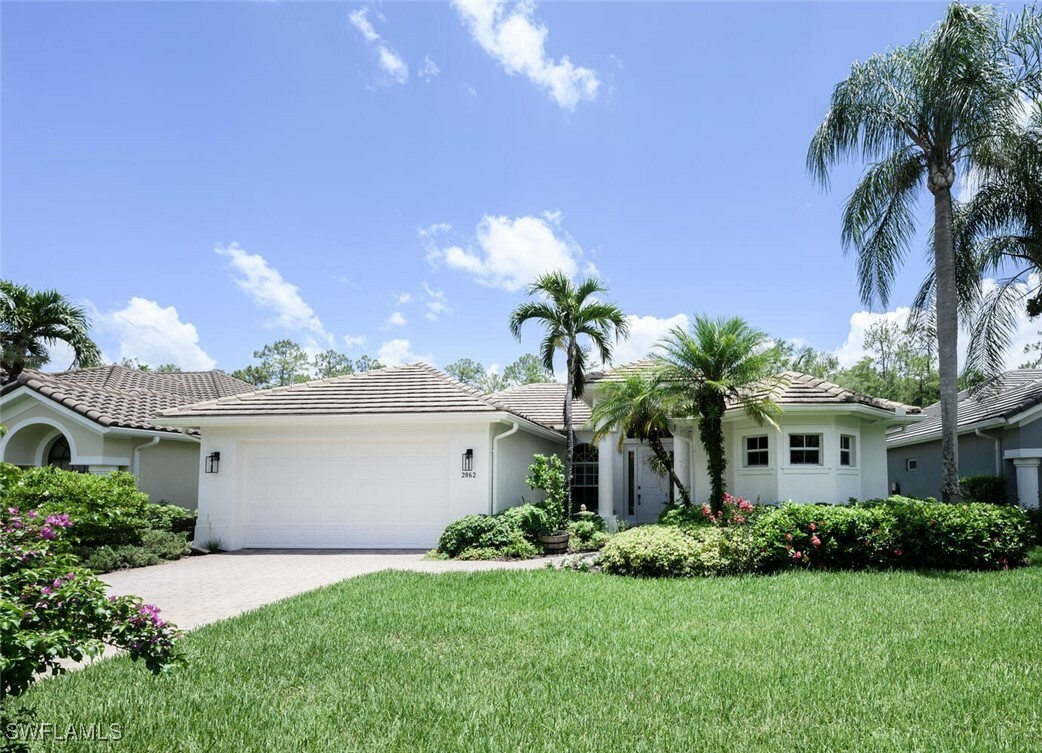 Property Photo: 2862 Lone Pine Lane FL 34119