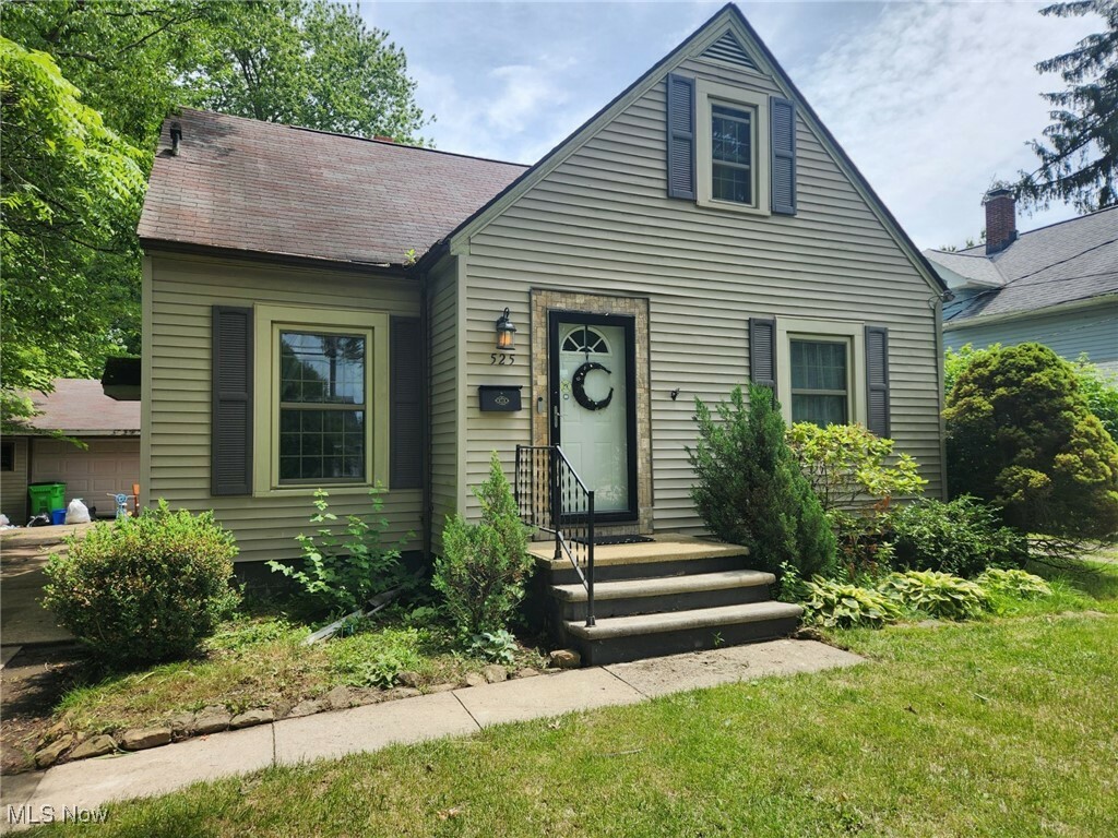 Property Photo: 525 Fair Street OH 44017