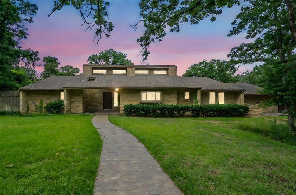 4524 Coyote Point  Denton TX 76208 photo
