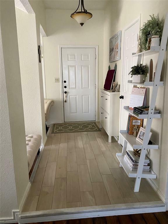 Property Photo:  10 Monterey Drive  TX 76262 