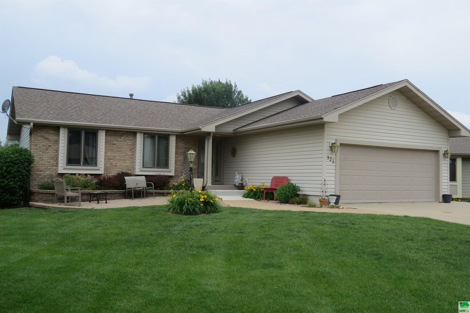 Property Photo: 521 Park Court IA 51031