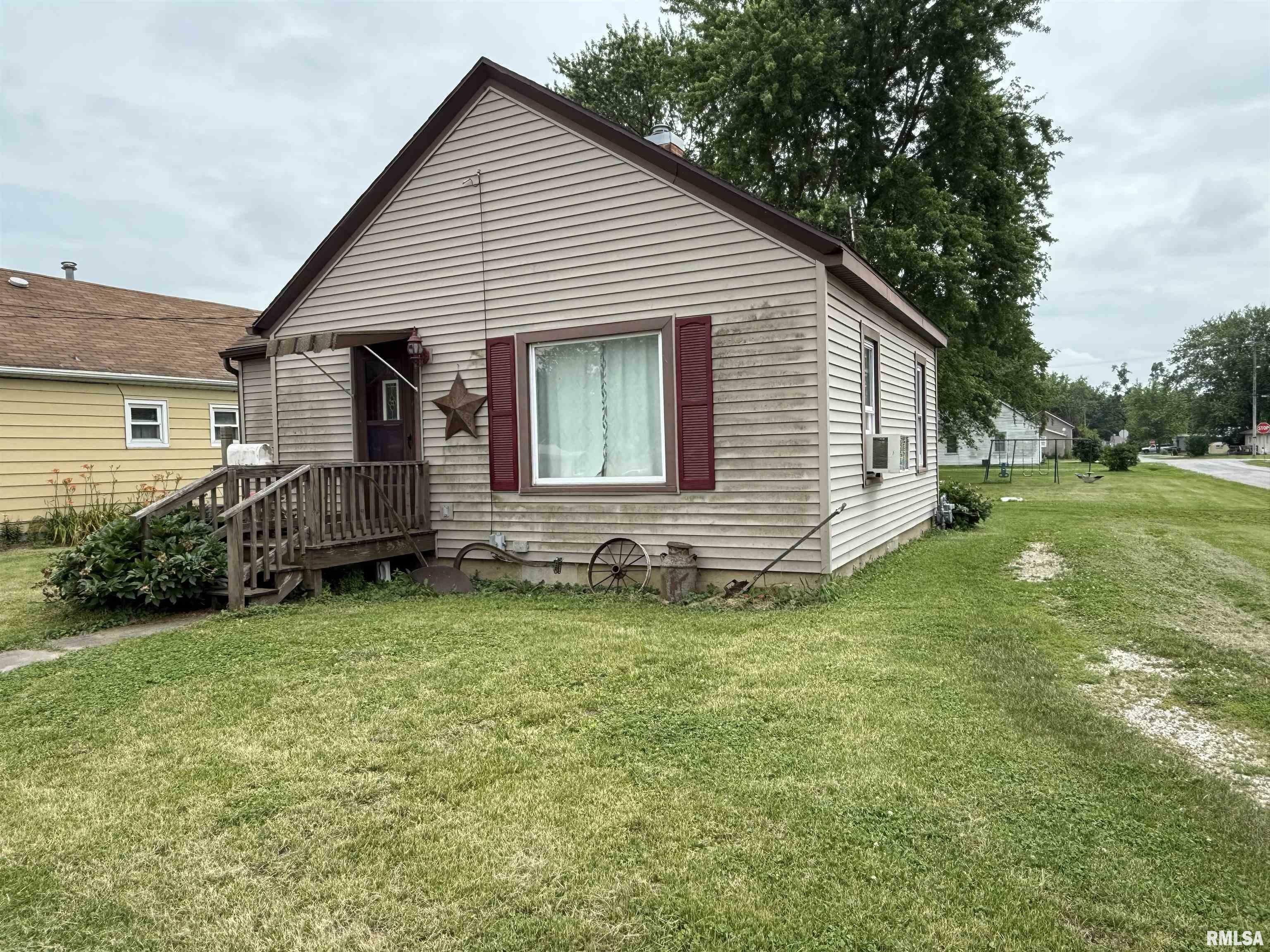 Property Photo: 441 W Avenue E IL 61542