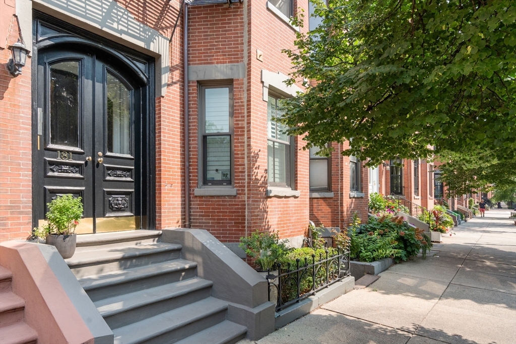 Property Photo: 181 Warren Avenue 2 MA 02116