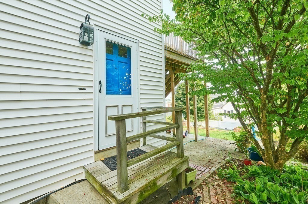 Property Photo: 27 Beachview Rd 1 MA 02128