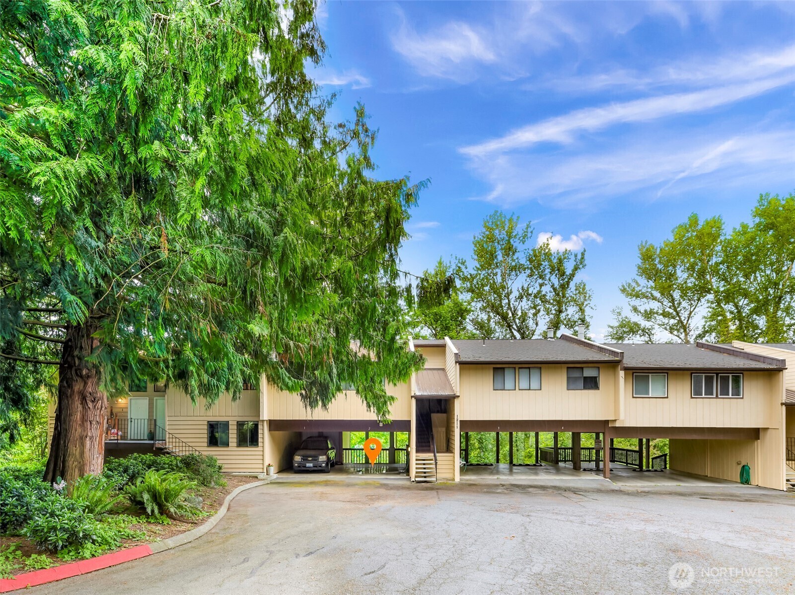 Property Photo: 1211 N 8th Street 2 WA 98273