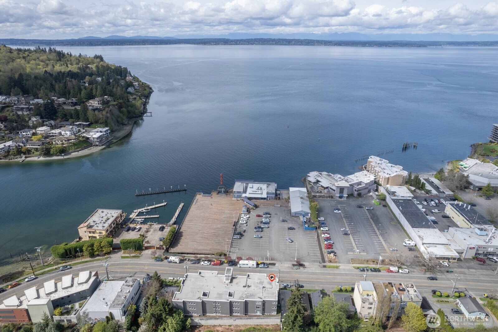 Property Photo:  6042  Seaview Avenue NW 301  WA 98107 