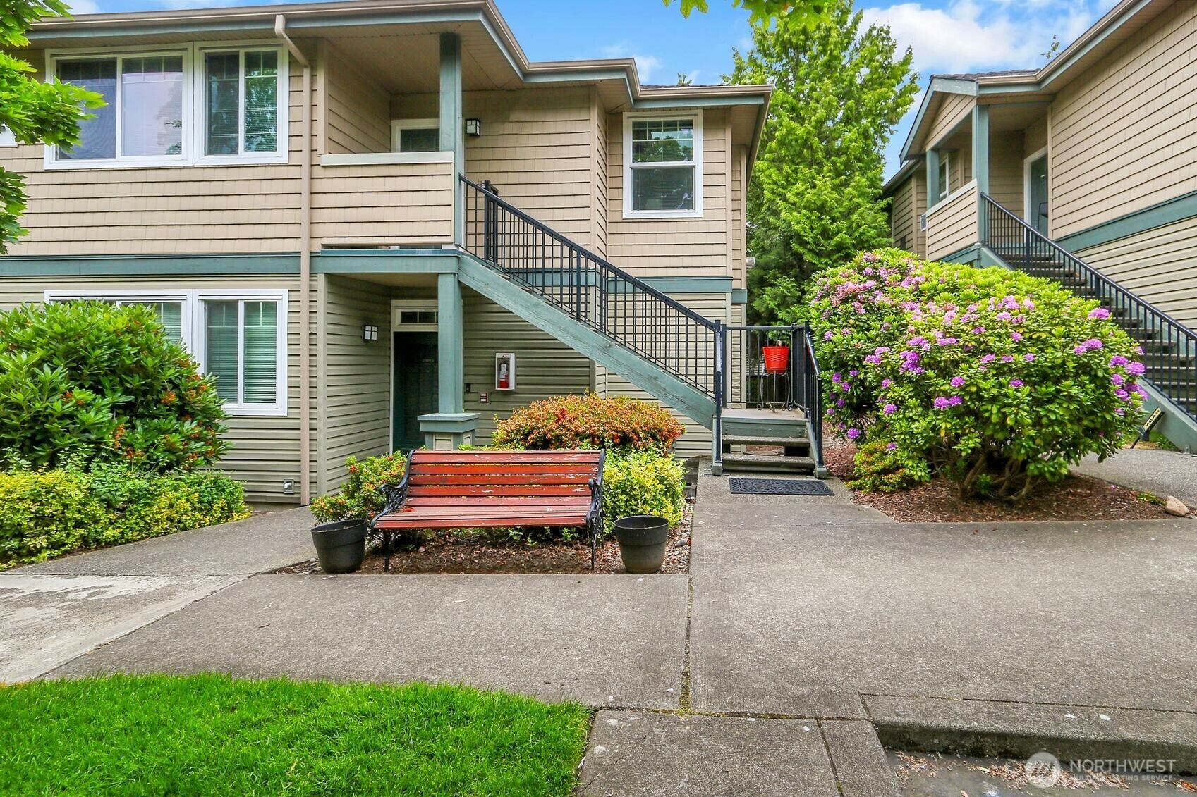 Property Photo: 1500 S 18th Street F202 WA 98055