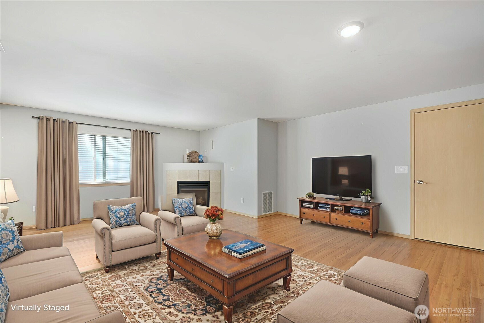 Property Photo: 3929 152nd Place SE WA 98012