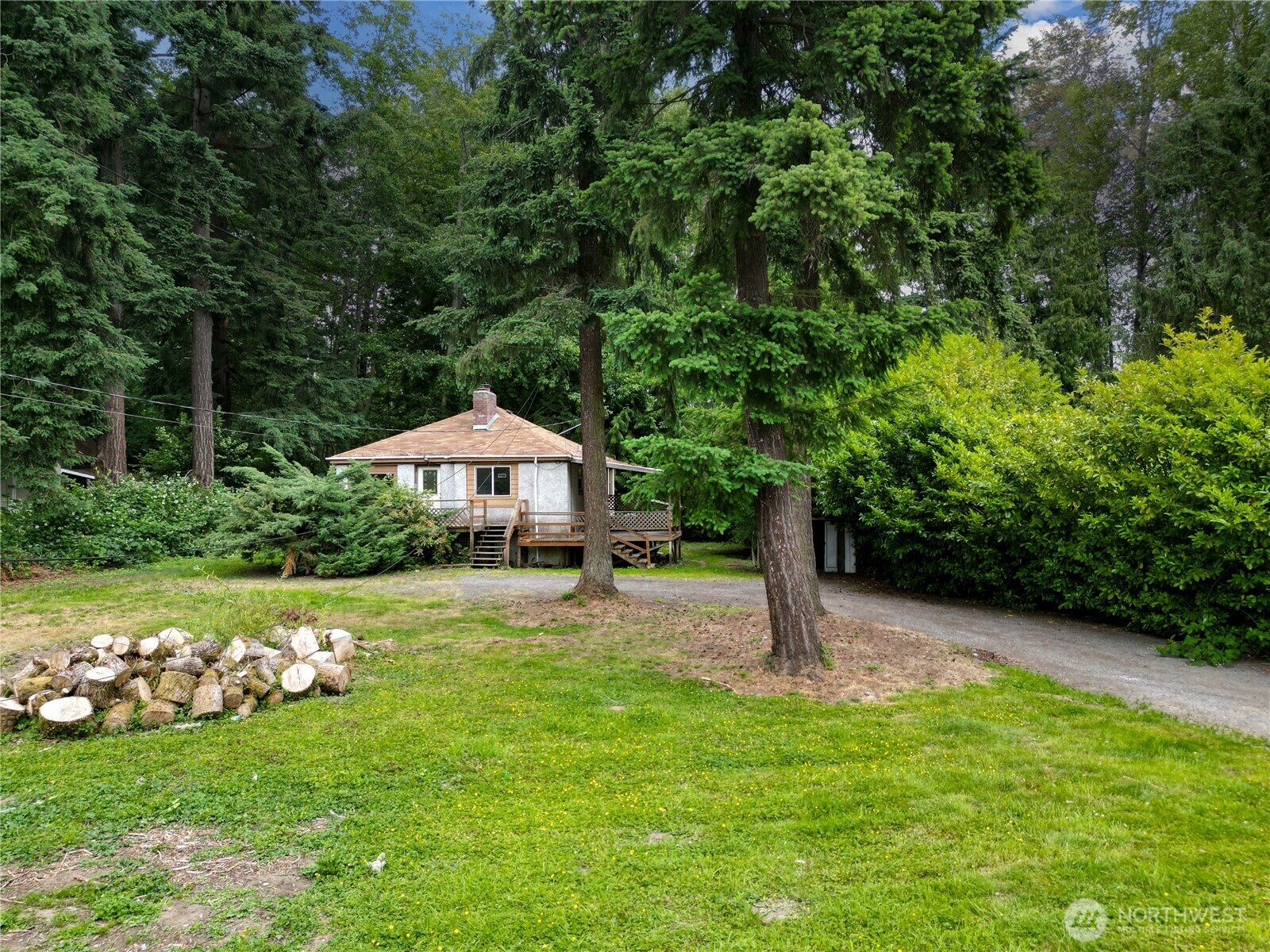 2711  156th Street SW  Lynnwood WA 98087 photo