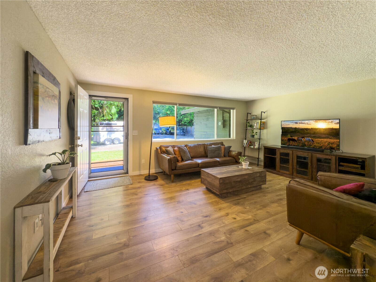 Property Photo:  17714  Robinhood Lane  WA 98290 