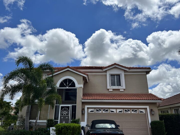 Property Photo: 18344 Coral Sands Way FL 33498