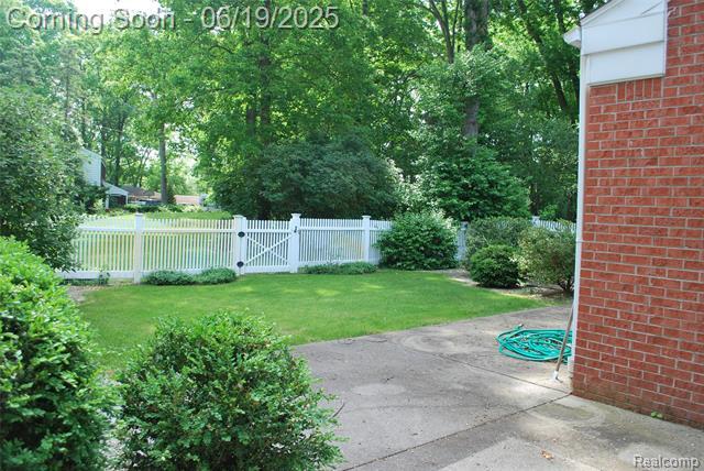 Property Photo: 1512 Rulane Drive MI 48446