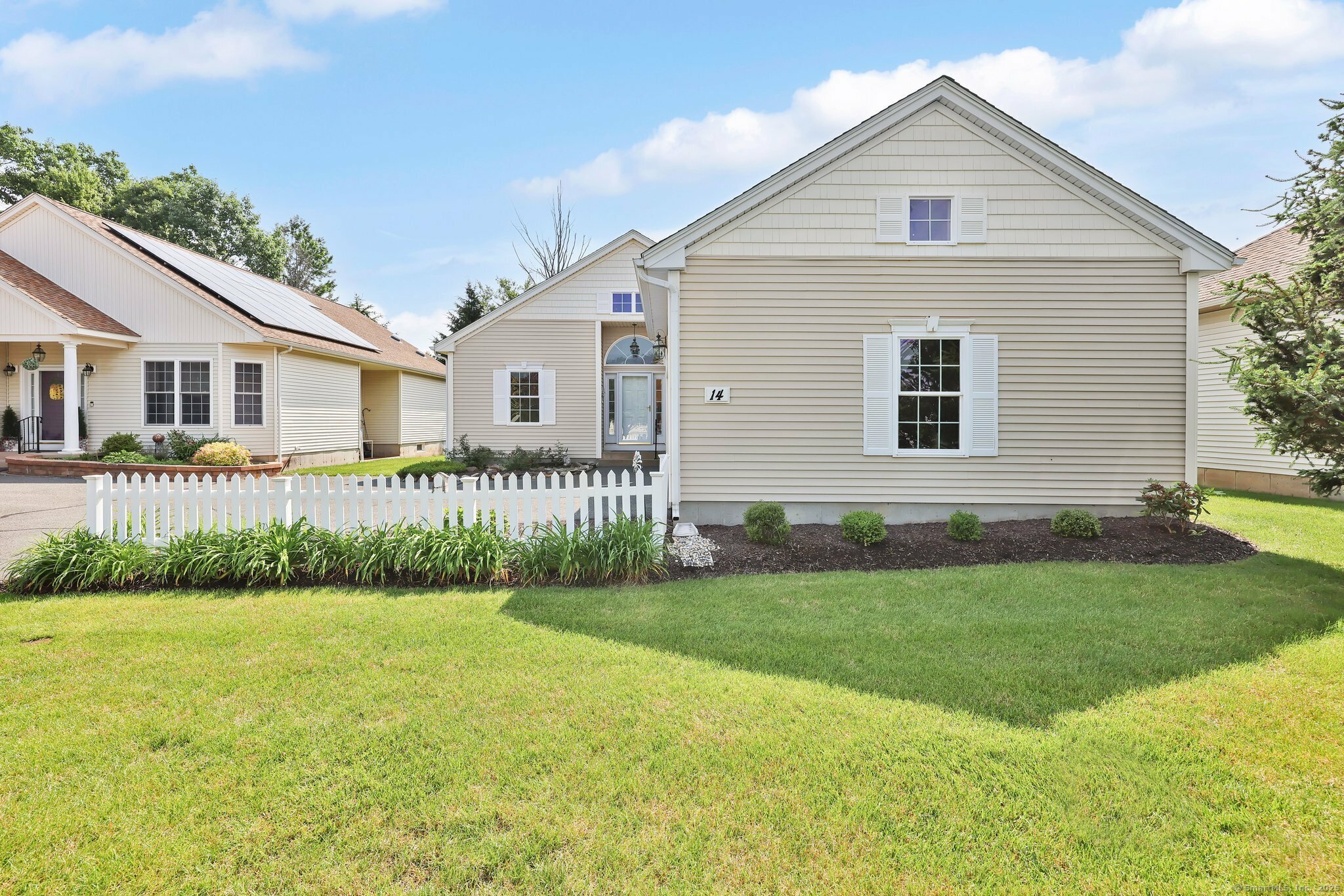 Property Photo: 14 Ross Way 14 CT 06096