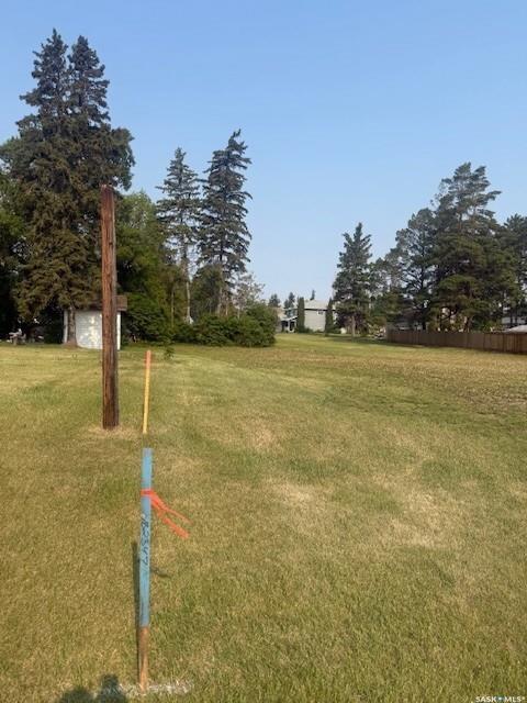 Property Photo:  106 3 Street E  SK S0M 1M0 