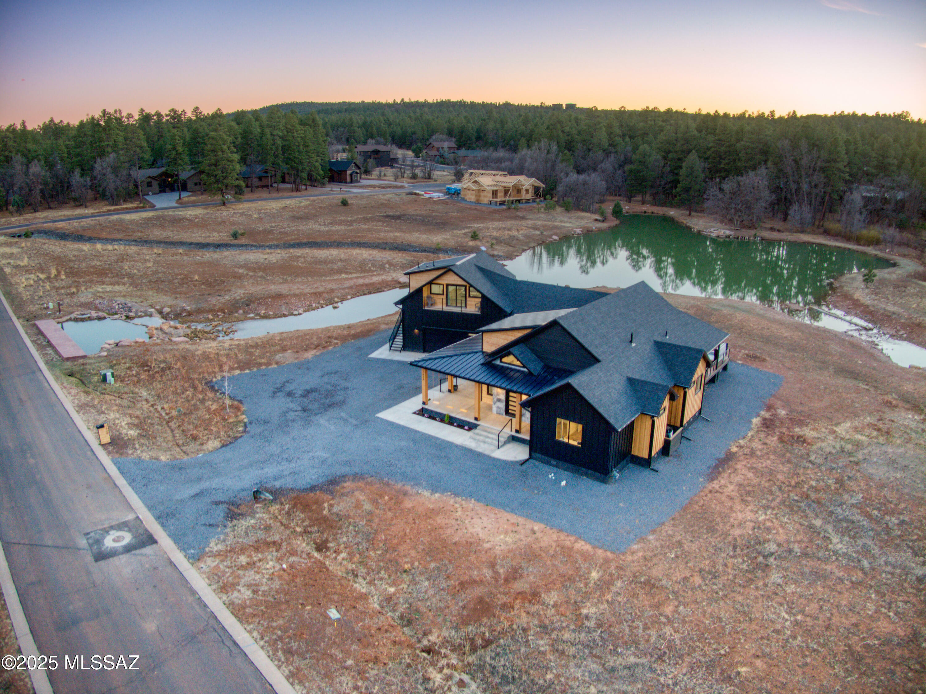 Property Photo: 1620 S Torreon Lakes Drive AZ 85901