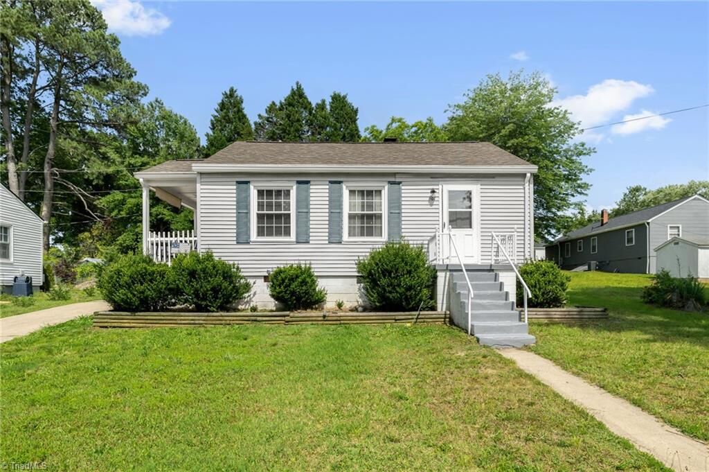 Property Photo:  107 Glendale Street  NC 27048 