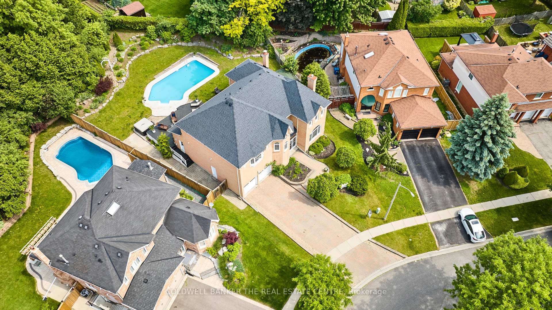 1056 Stone Cottage Crescent  Oshawa ON L1K 1Z4 photo