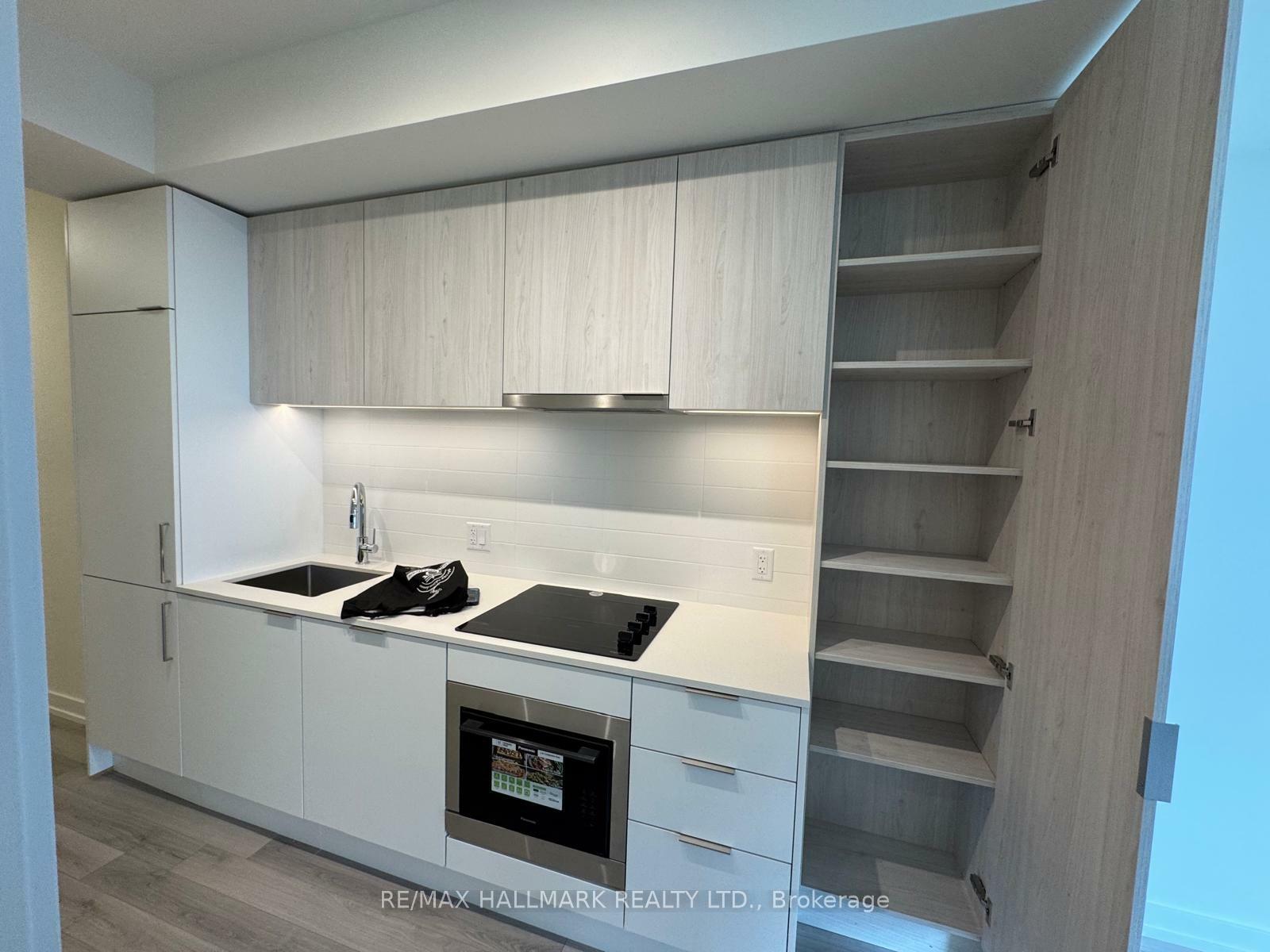 Property Photo:  89 Church Street 3605  ON M5C 0B7 