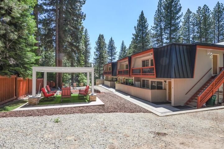 Property Photo:  866 Southwood Boulevard  NV 89451 