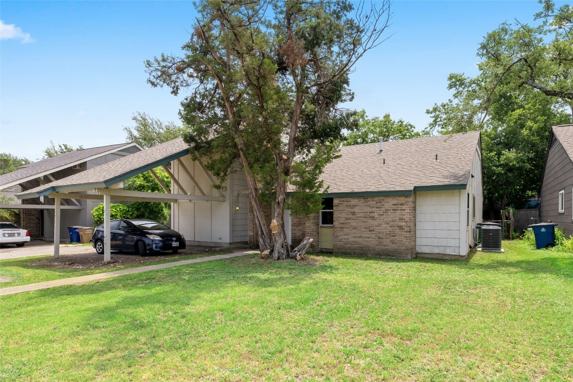 Property Photo: 6903 Woodhue Drive B TX 78745
