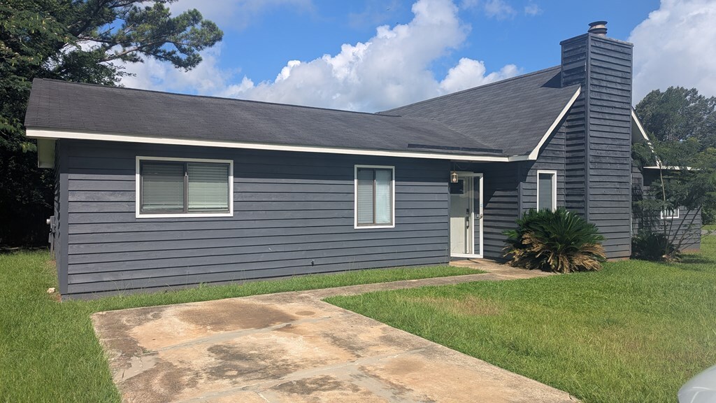 Property Photo: 522 Longbow Drive GA 31721