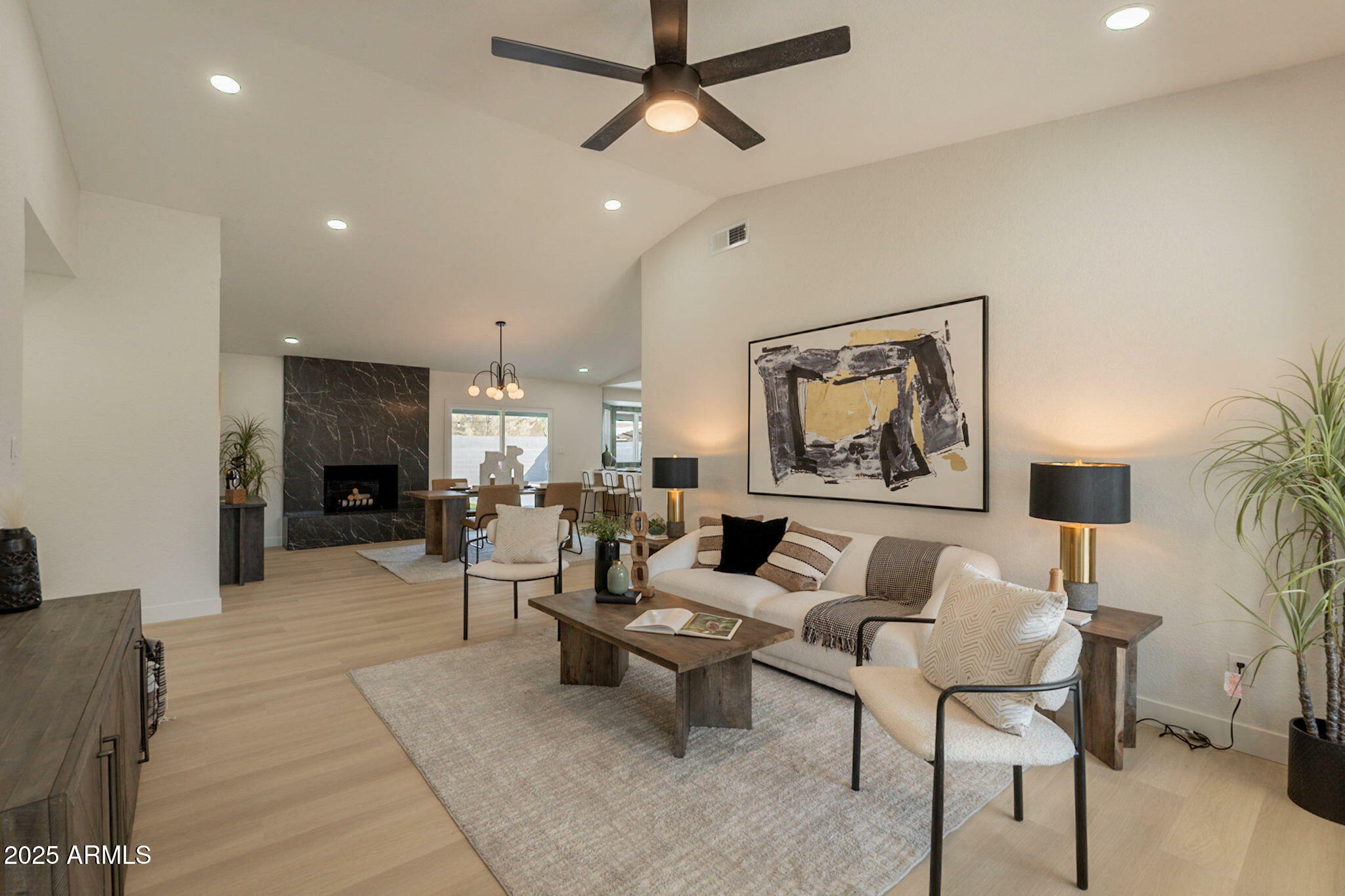 Property Photo: 1609 W Yukon Drive AZ 85027