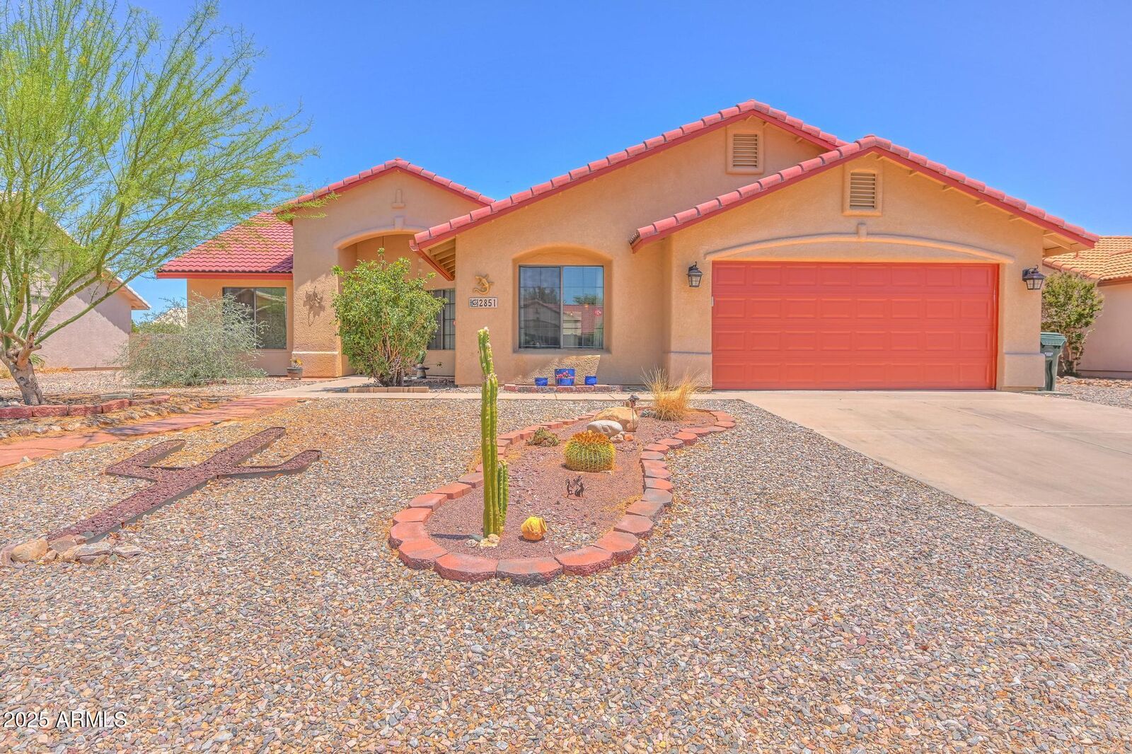 Property Photo: 2851 Plaza De Viola Drive AZ 85650