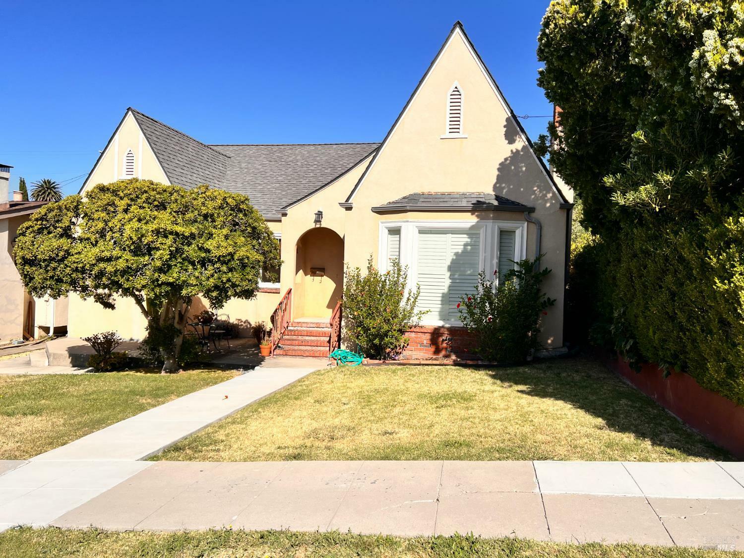 436 S Front Street  Rio Vista CA 94571 photo