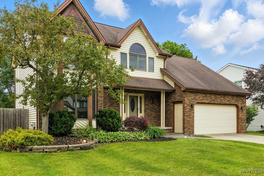 Property Photo: 27 Britannia Drive NY 14051