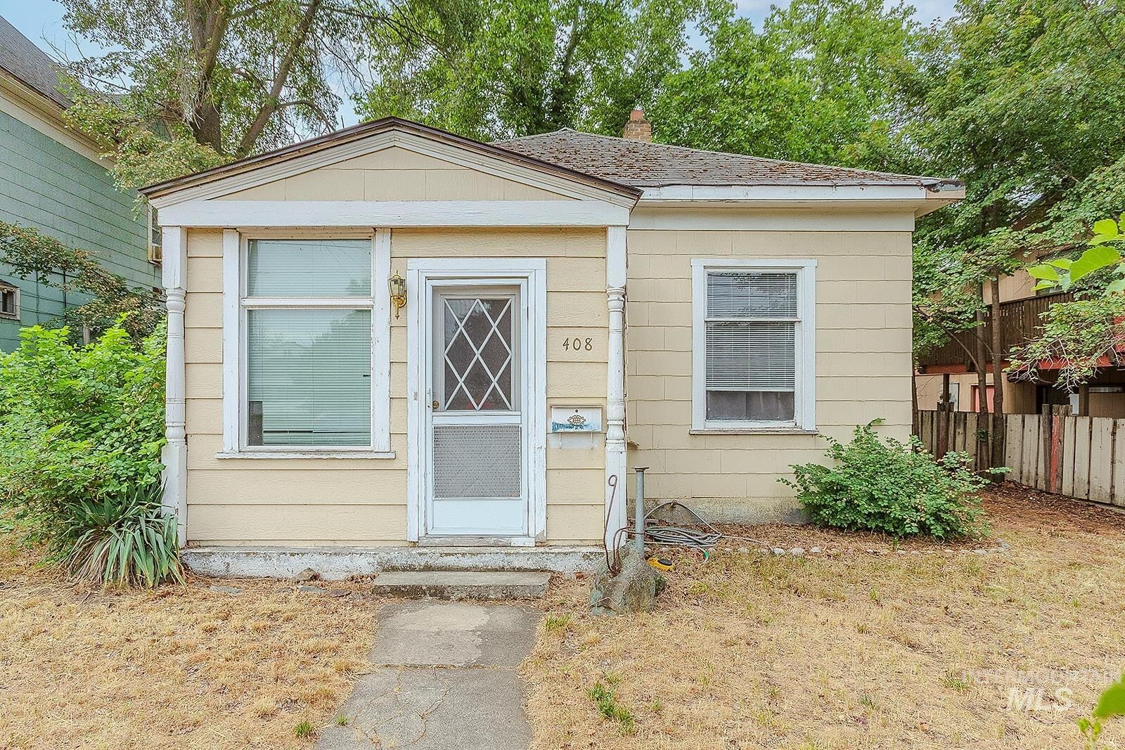 Property Photo: 408 6th Avenue ID 83501