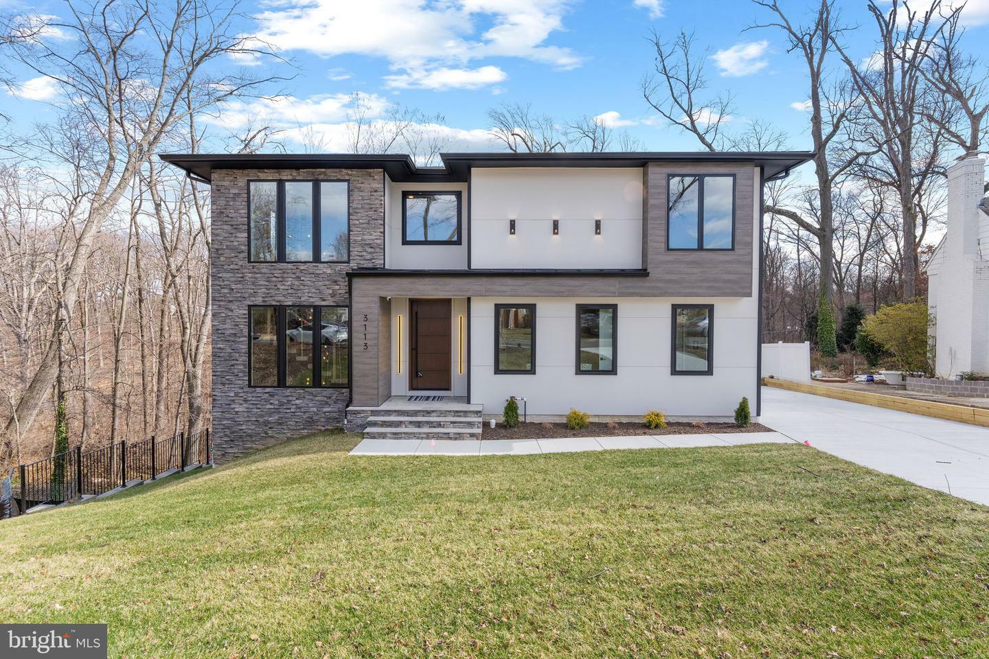 Property Photo: 3113 Circle Hill Road VA 22305