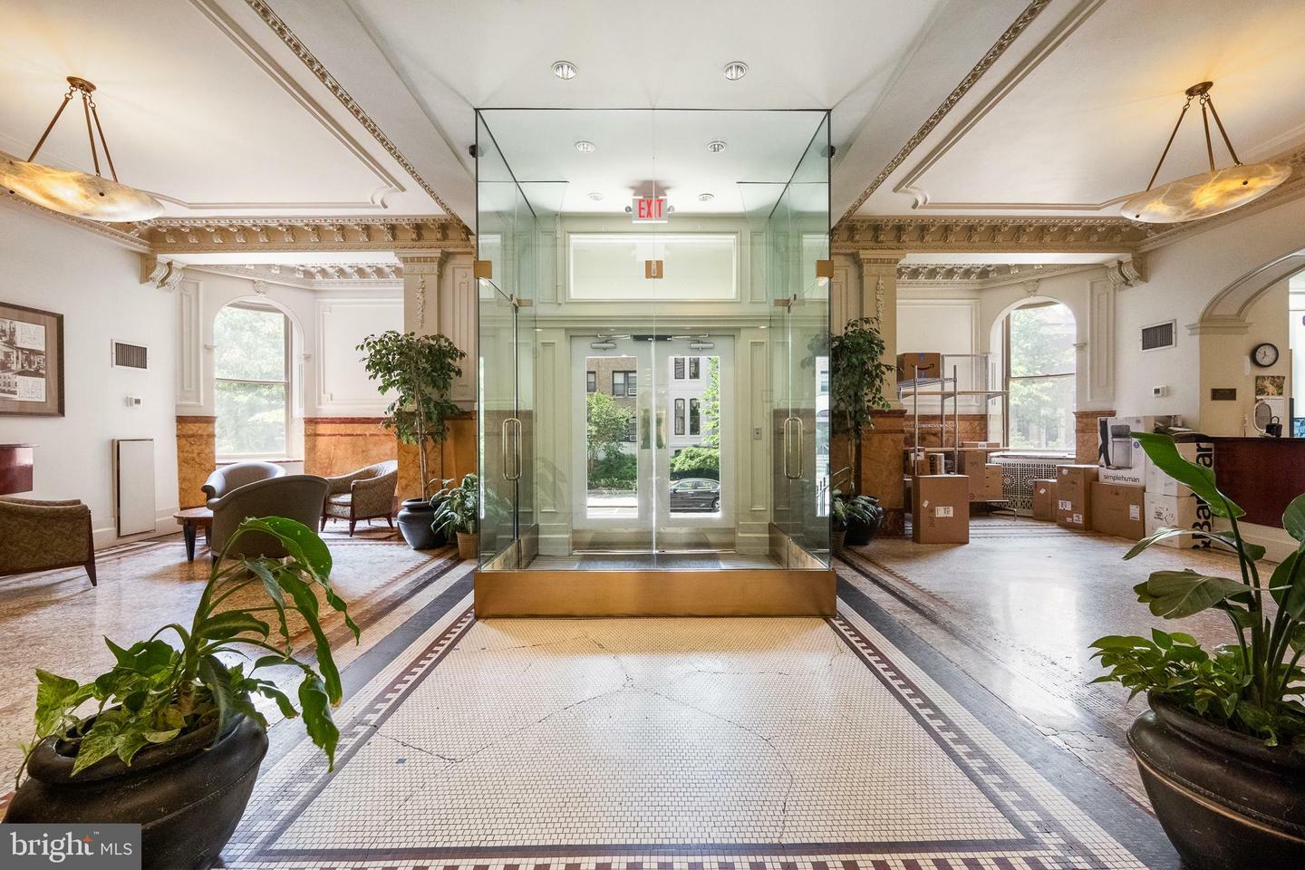 Property Photo: 1615 Q Street NW 1001 DC 20009