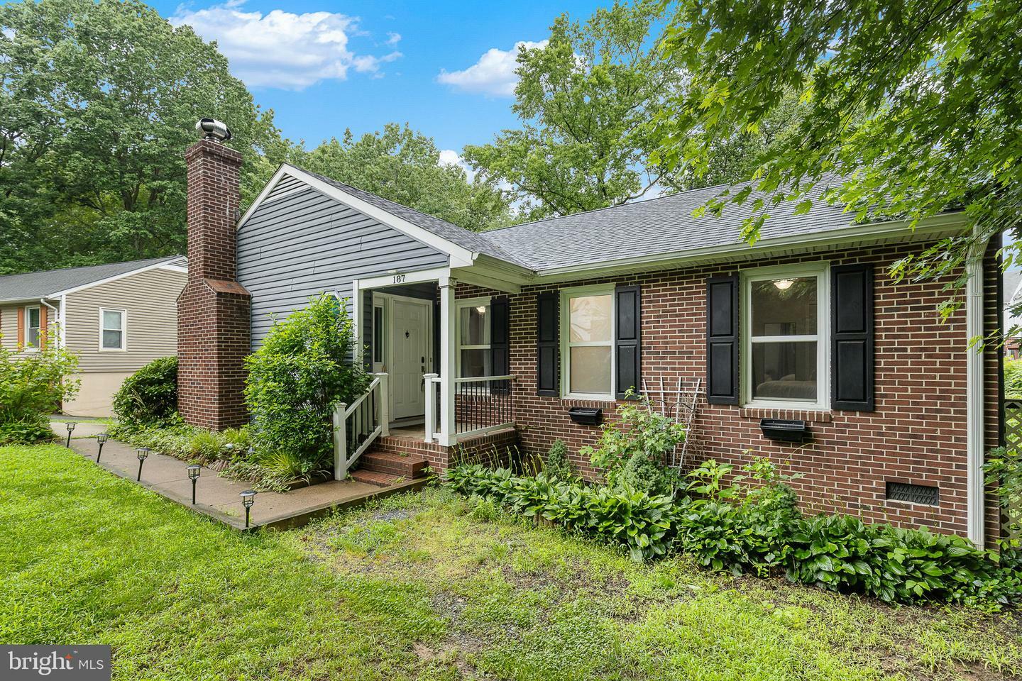 Property Photo: 187 Tanglewood Lane VA 22554