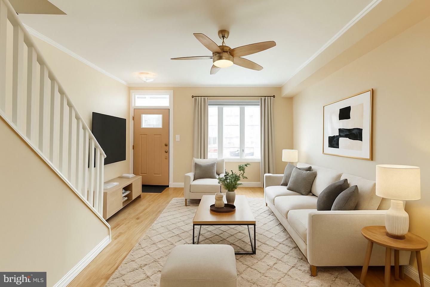 Property Photo: 130 W Ritner Street PA 19148