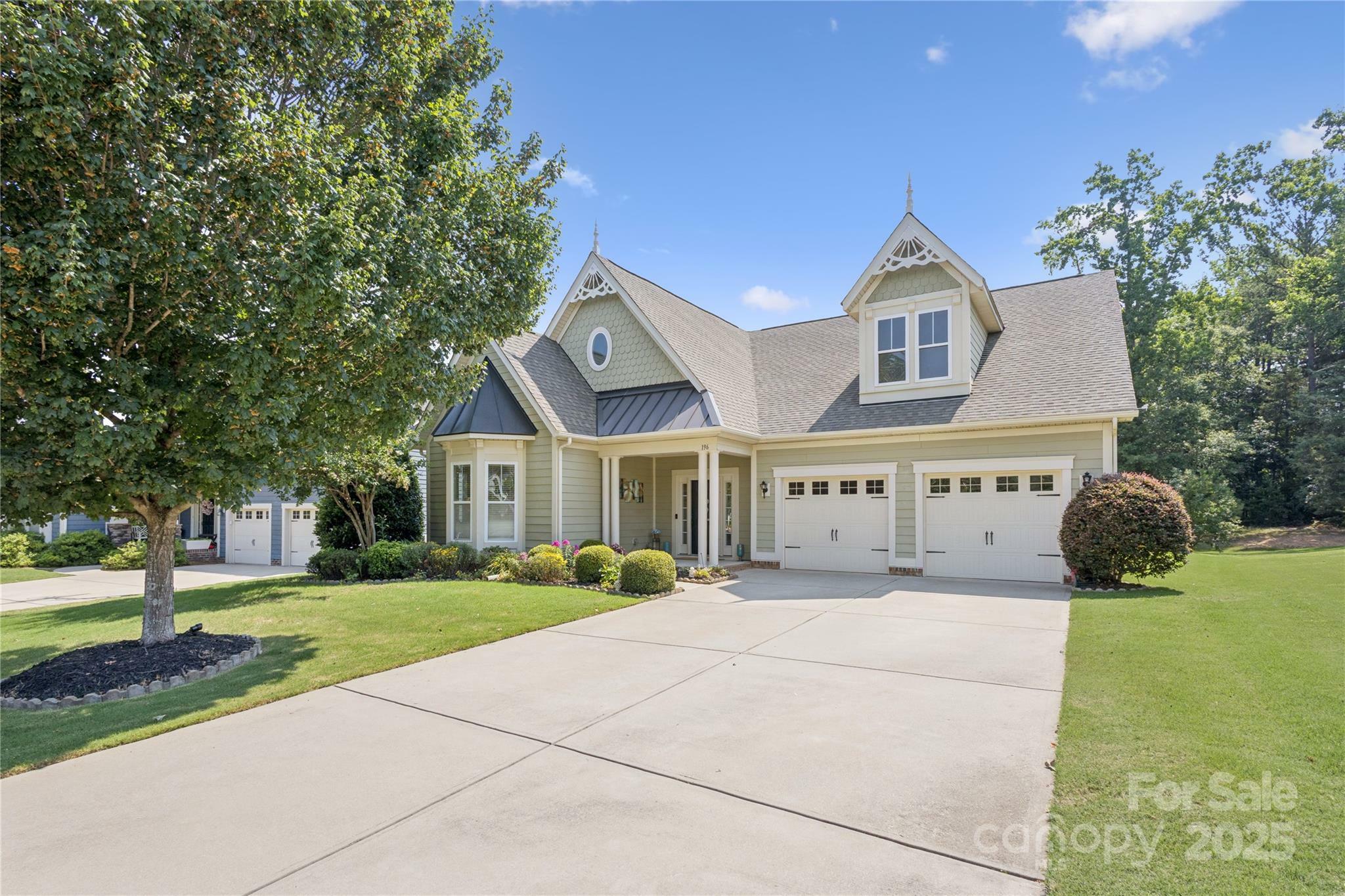 Property Photo: 196 Hawks Creek Parkway SC 29708