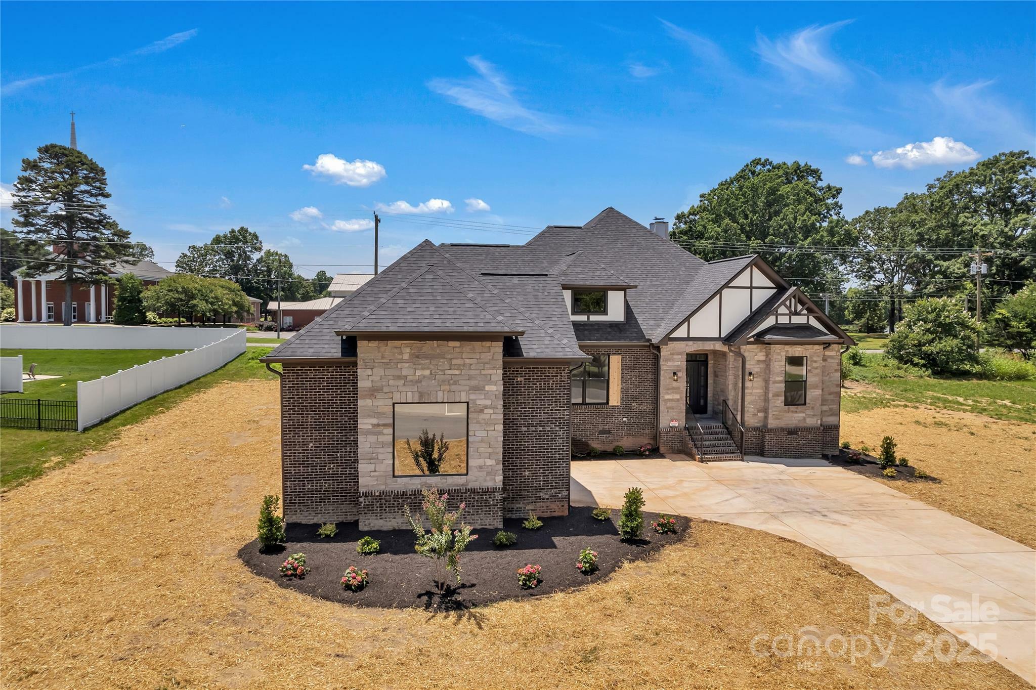 Property Photo:  106 Kelly Marie Court  NC 28086 