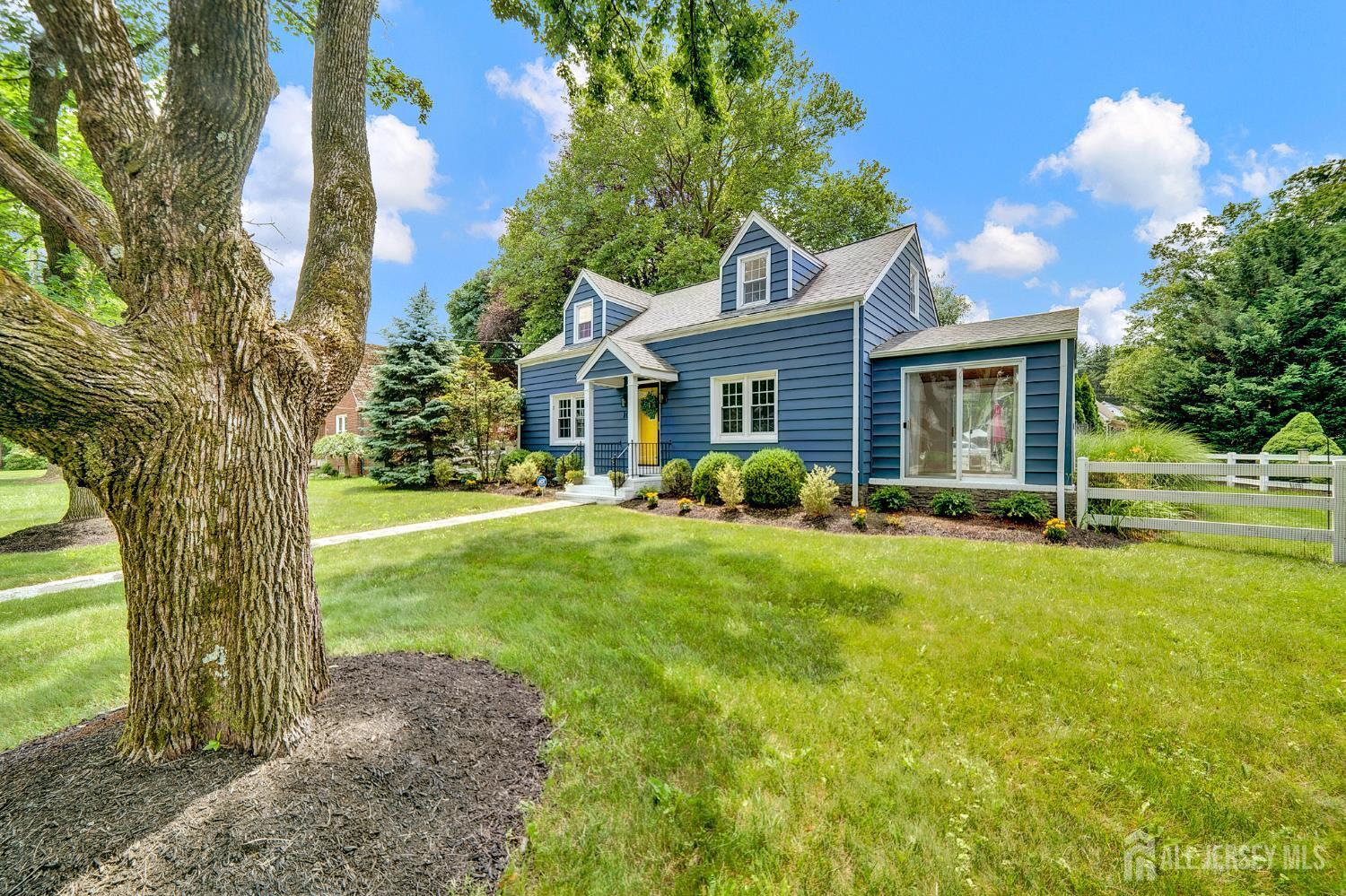 Property Photo:  10 Shaw Drive  NJ 08528 