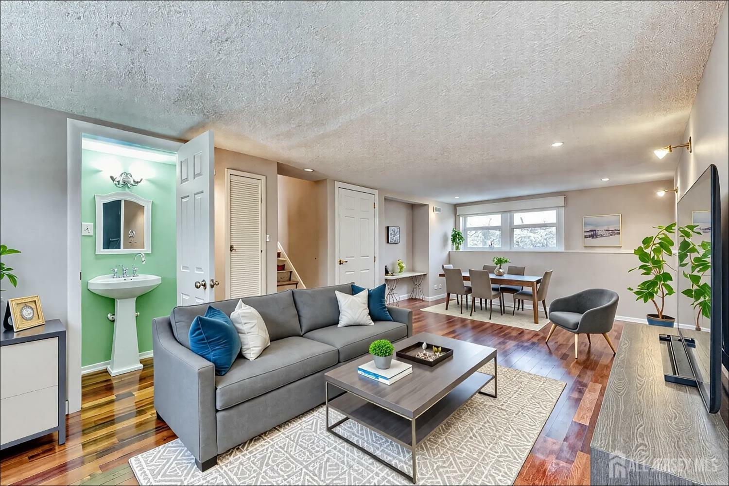 Property Photo:  174 Grove Avenue  NJ 08840 