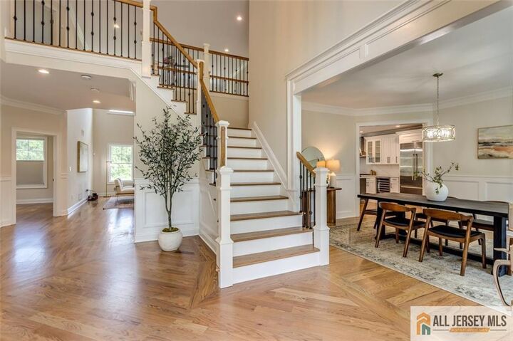 Property Photo:  9 Gregory Court  NJ 08831 