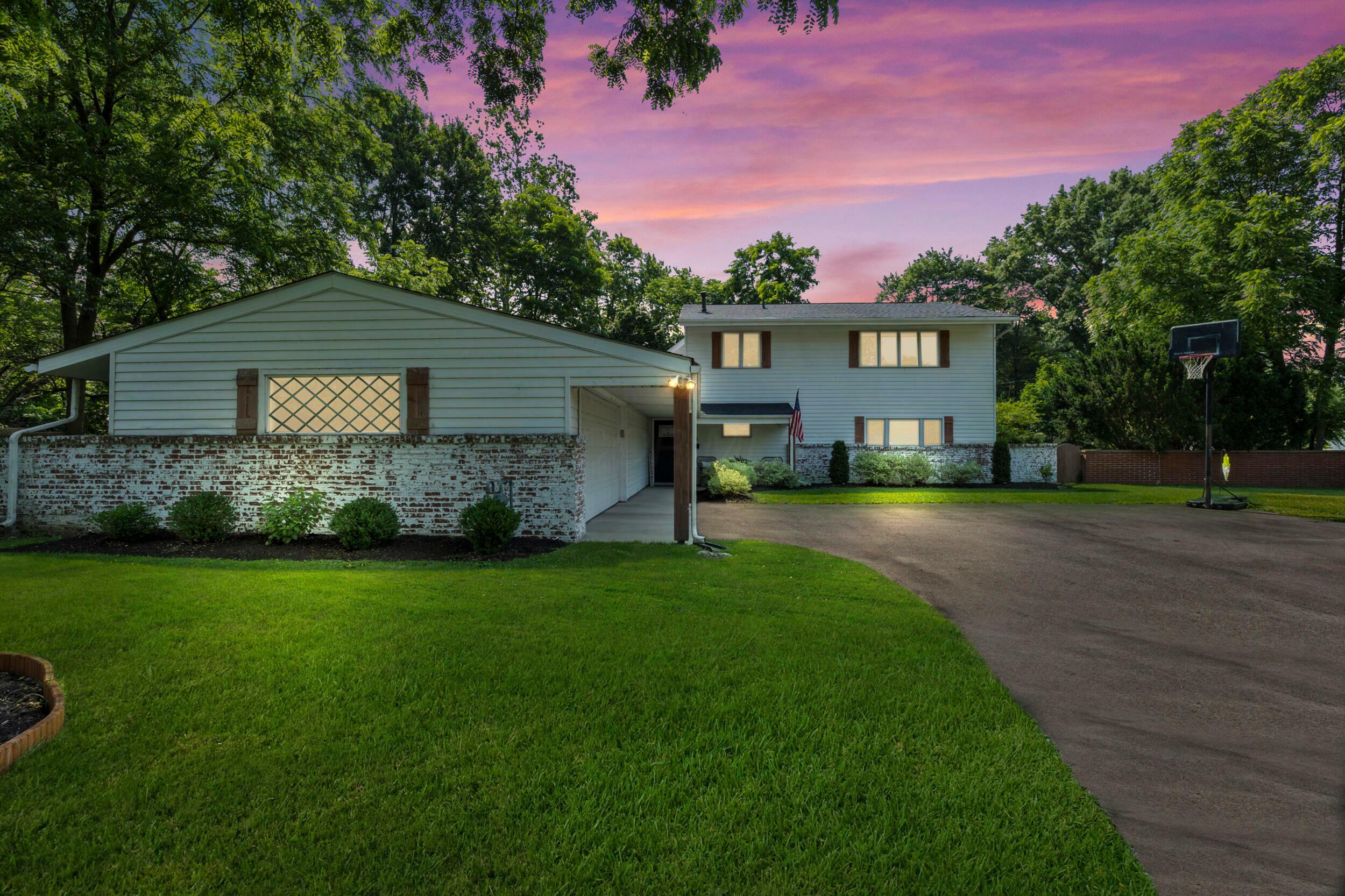 298 Flint Ridge Drive  Columbus OH 43230 photo