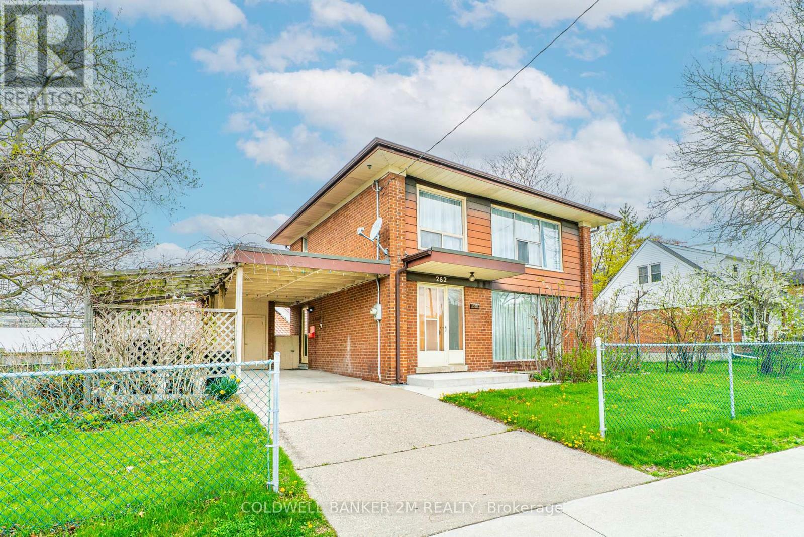 Property Photo:  282 The East Mall  ON M9B 3Z3 