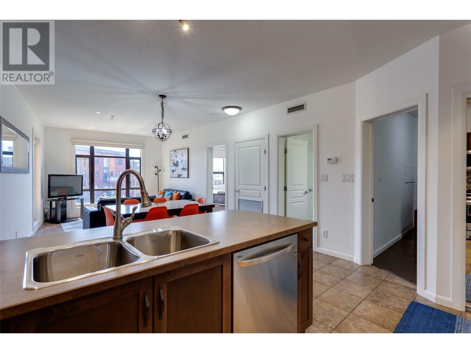 Photo de la propriété: 654 Cook Road 611 BC V1W 3G7