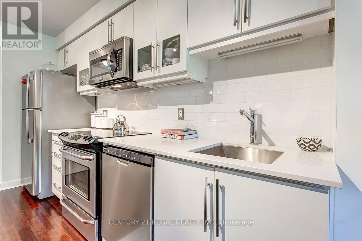 Property Photo: 1169 Queen Street West N202 ON M6J 0A4
