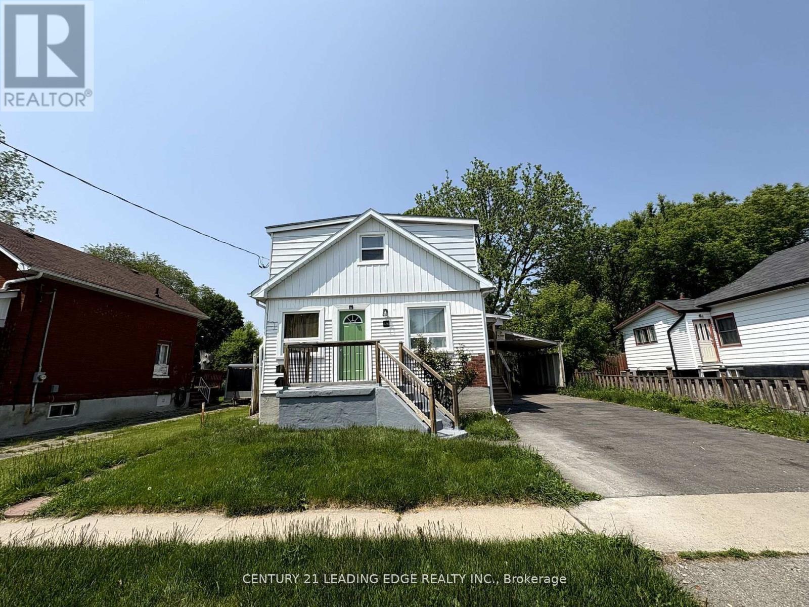 Property Photo: 128 Summer Street Main ON L1H 2K9