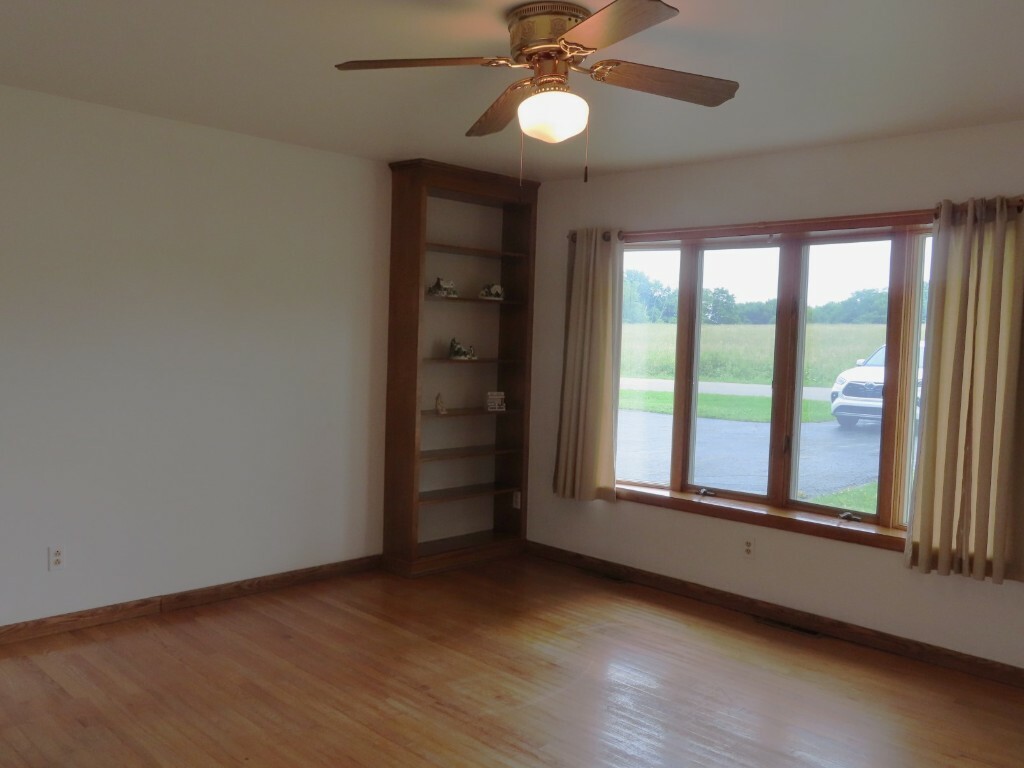 Property Photo: 9911 Franklin Pike PA 16335