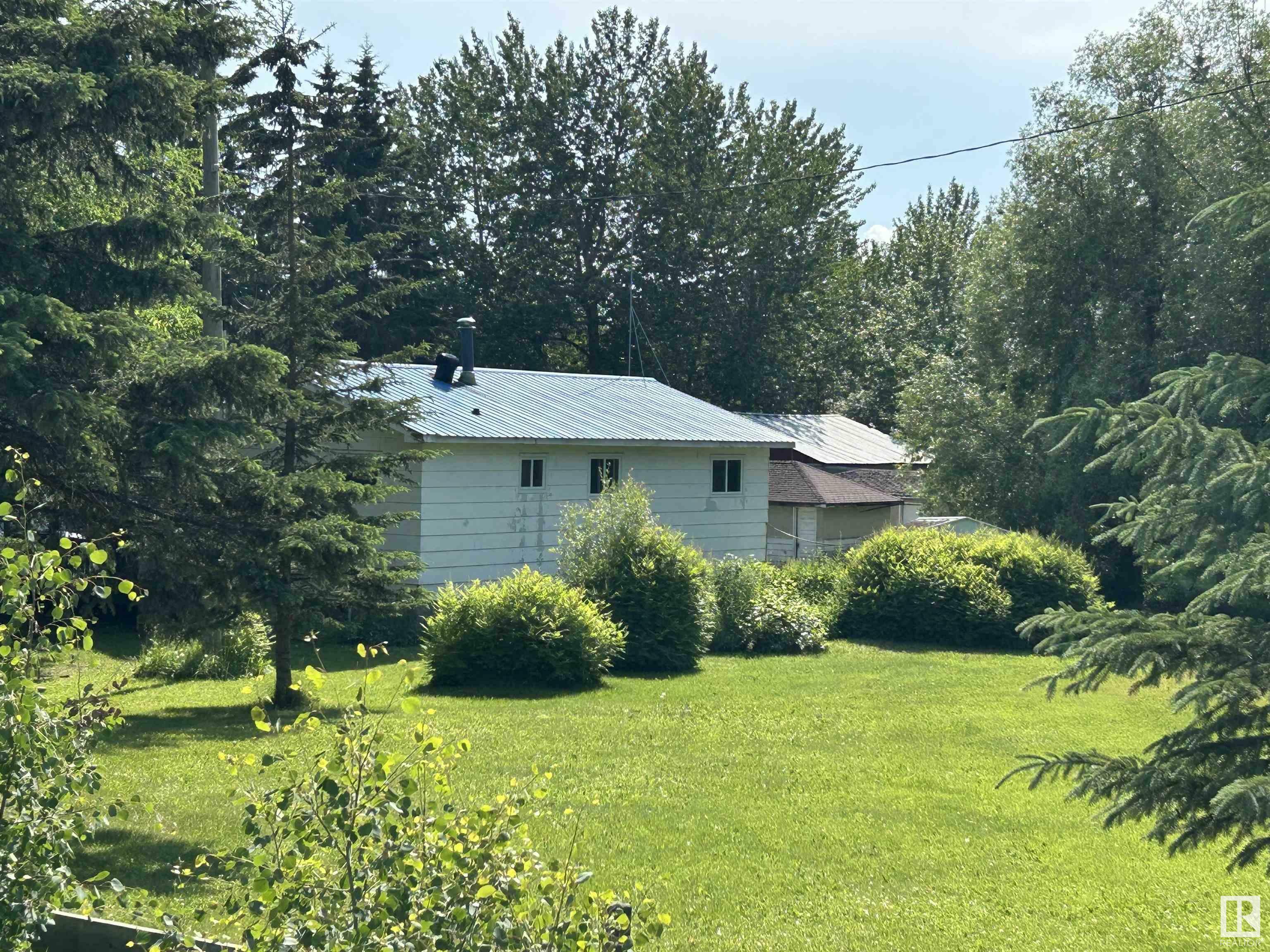Property Photo: 2001 Twp Road 541 AB T0E 1V0