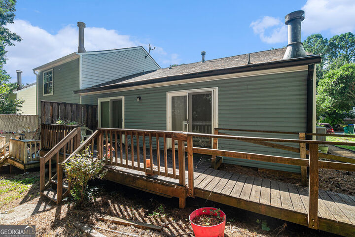 Property Photo: 4059 Heritage Valley Court GA 30093