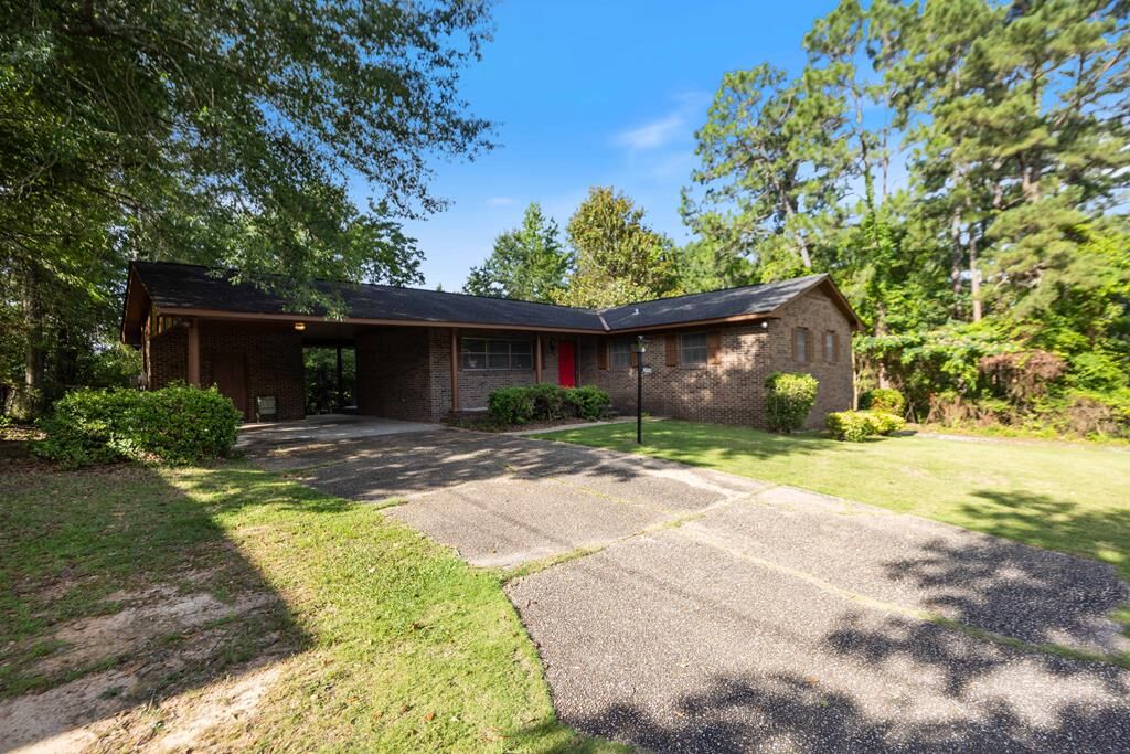 Property Photo: 5906 Forrest Road GA 31907